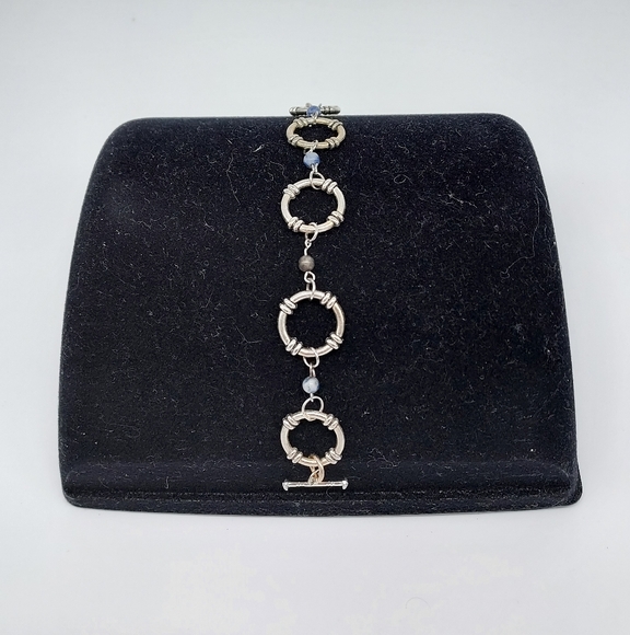 Elegant Silver Sodalite Beaded Bracelet for Women - Picture 2 of 3